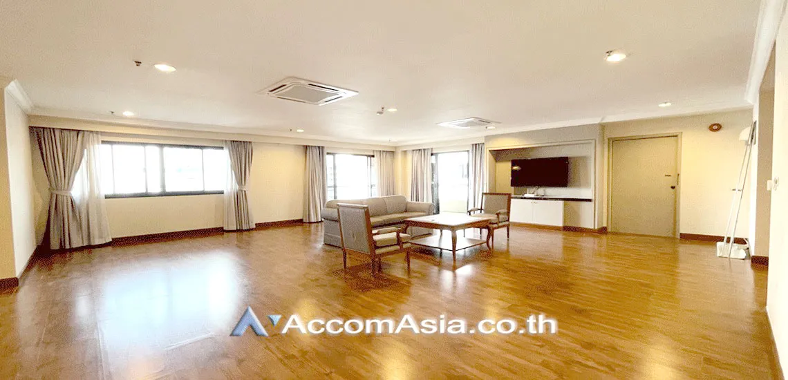  1  3 br Apartment For Rent in Sukhumvit ,Bangkok MRT Sukhumvit - BTS Asok at Perfect Apartment for Big Family, Prime Location Near Main Street 18695