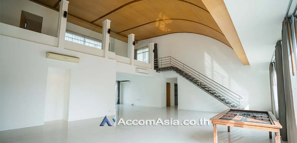 unitDuplex Condo, Penthouse |  4 Bedrooms  Apartment For Rent in Sukhumvit, Bangkok  near BTS Asok - MRT Sukhumvit (18700)