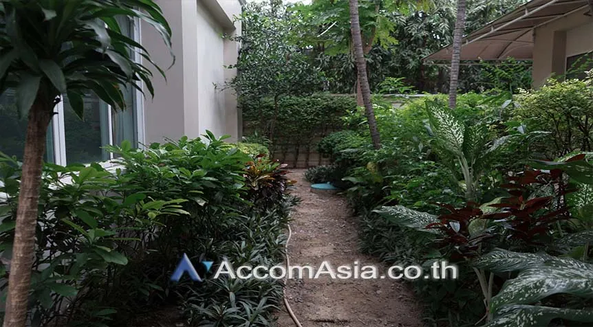  1  4 br House for rent and sale in Sukhumvit ,Bangkok BTS Thong Lo at Exclusive family compound 58763