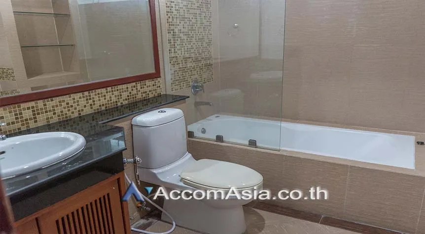12  4 br House for rent and sale in Sukhumvit ,Bangkok BTS Thong Lo at Exclusive family compound 58763