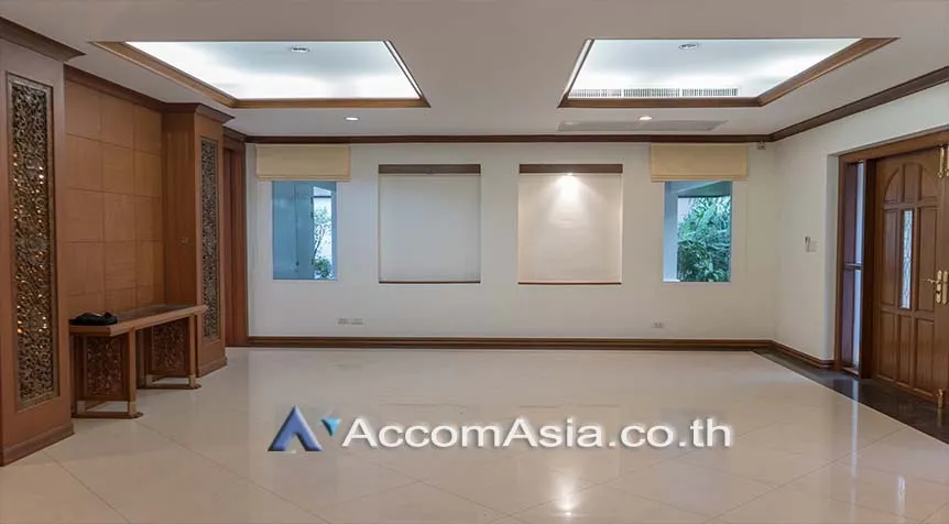 5  4 br House for rent and sale in Sukhumvit ,Bangkok BTS Thong Lo at Exclusive family compound 58763