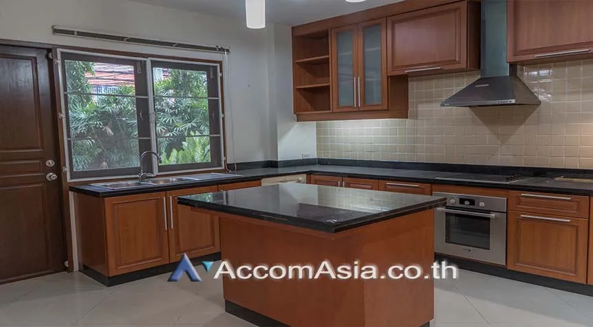 7  4 br House for rent and sale in Sukhumvit ,Bangkok BTS Thong Lo at Exclusive family compound 58763