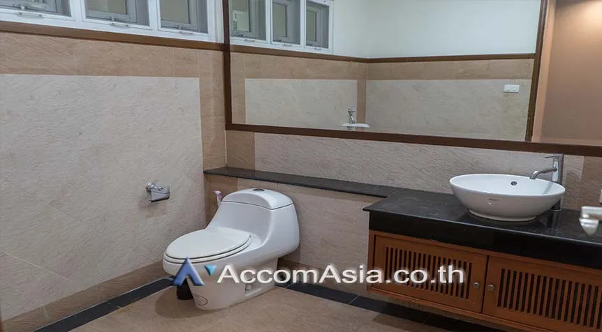 8  4 br House for rent and sale in Sukhumvit ,Bangkok BTS Thong Lo at Exclusive family compound 58763