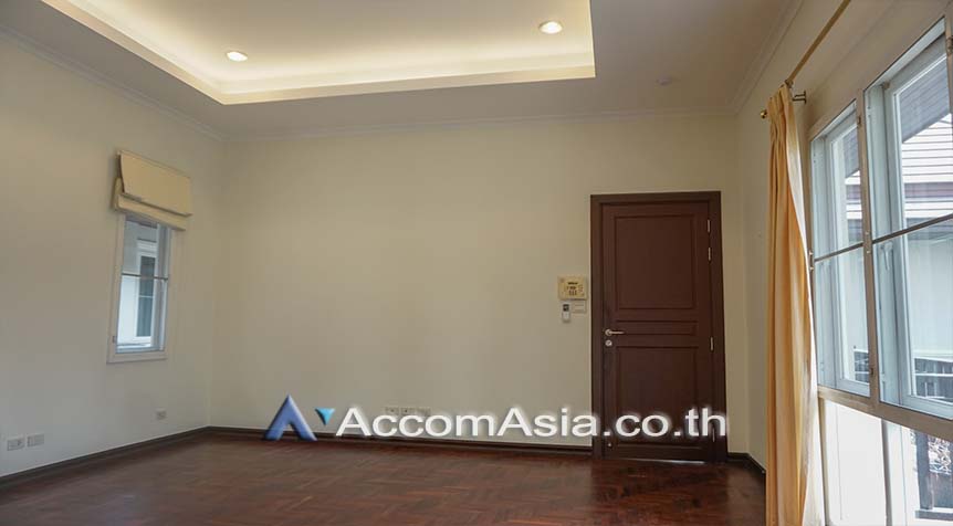7  4 br House For Rent in Sukhumvit ,Bangkok BTS Thong Lo at Exclusive family compound 58764