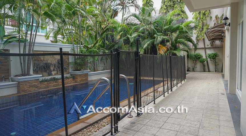 13  4 br House For Rent in Sukhumvit ,Bangkok BTS Thong Lo at Exclusive family compound 58764