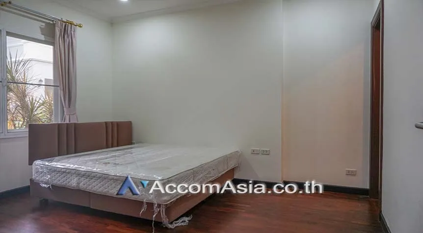 6  4 br House for rent and sale in Sukhumvit ,Bangkok BTS Thong Lo at Exclusive family compound 58764