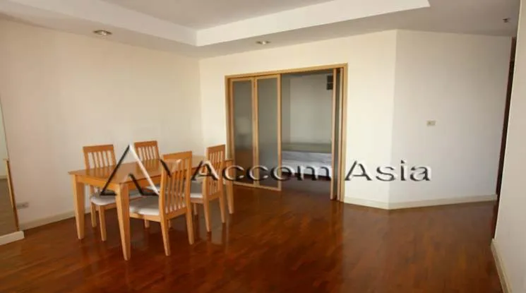 unit 2 Bedrooms  Condominium For Rent in Sathorn, Bangkok  near BRT Thanon Chan (28825)
