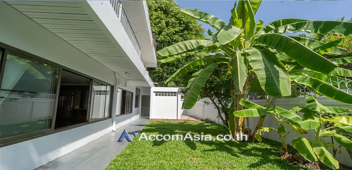 Home Office house for rent in Ploenchit, Bangkok Code 9018104