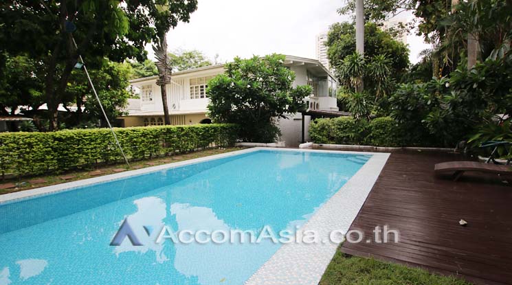 10  4 br House for rent and sale in Sukhumvit ,Bangkok BTS Ekkamai 10003301