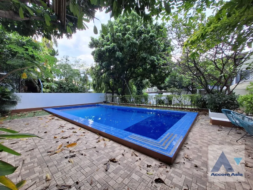 11  4 br House for rent and sale in Sukhumvit ,Bangkok BTS Ekkamai 10003301