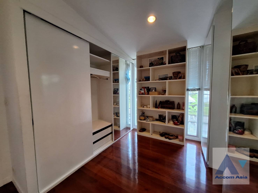 26  4 br House for rent and sale in Sukhumvit ,Bangkok BTS Ekkamai 10003301