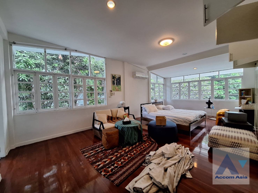 27  4 br House for rent and sale in Sukhumvit ,Bangkok BTS Ekkamai 10003301