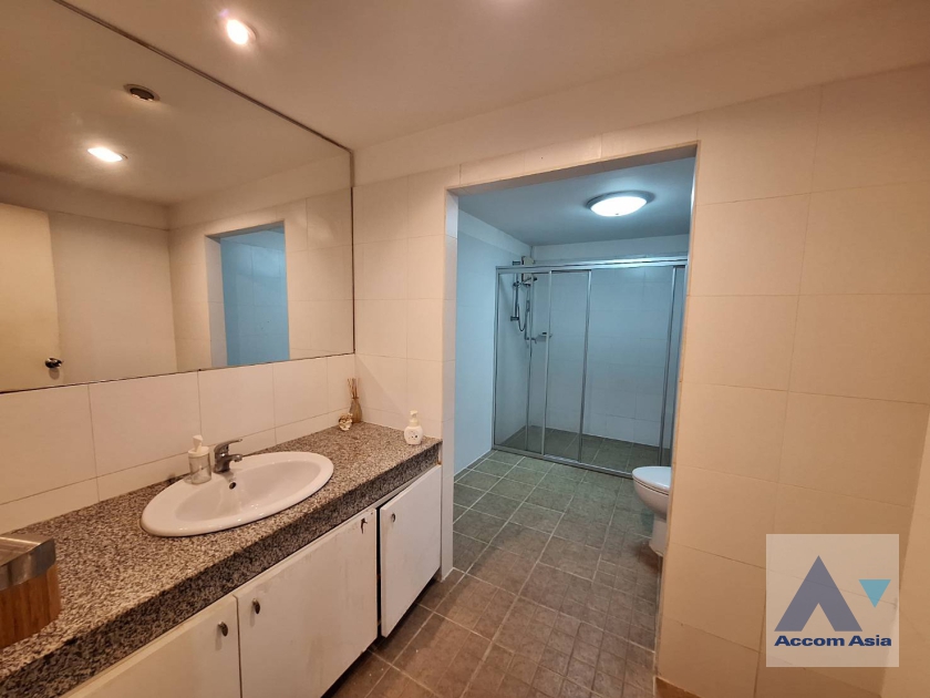 15  4 br House for rent and sale in Sukhumvit ,Bangkok BTS Ekkamai 10003301