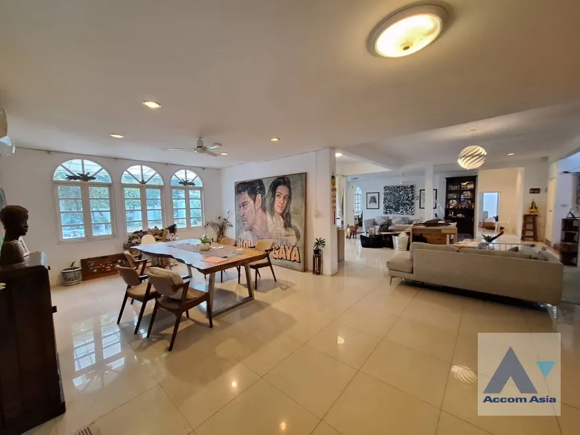 unitHome Office, Private Swimming Pool |  4 Bedrooms  House For Rent & Sale in Sukhumvit, Bangkok  near BTS Ekkamai (10003301)