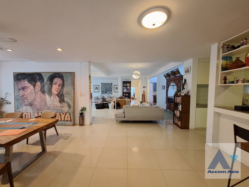 13  4 br House for rent and sale in Sukhumvit ,Bangkok BTS Ekkamai 10003301