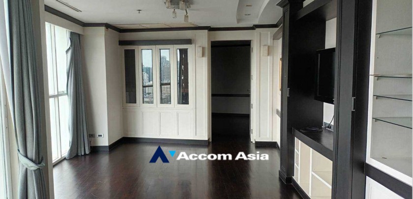  1  1 br Condominium For Sale in Ploenchit ,Bangkok BTS Chitlom at Urbana Langsuan 28933