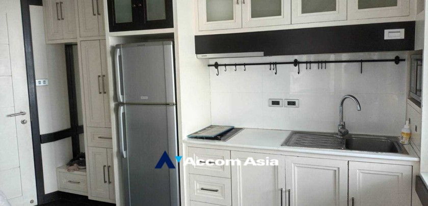 5  1 br Condominium For Sale in Ploenchit ,Bangkok BTS Chitlom at Urbana Langsuan 28933