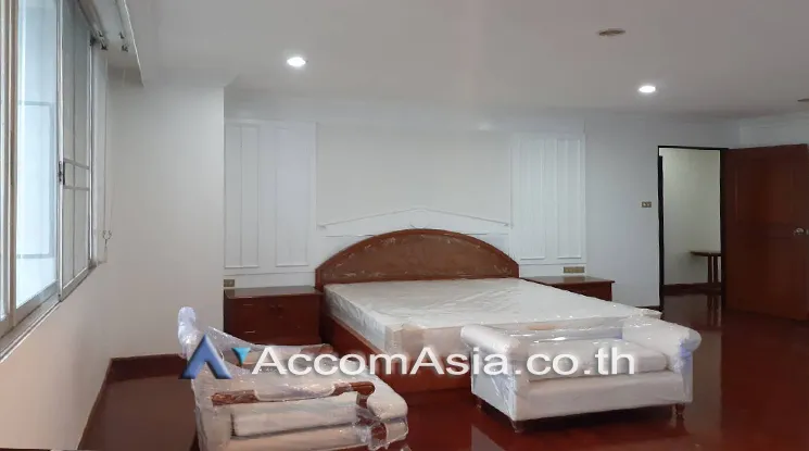 unitPet friendly |  3 Bedrooms  Condominium For Rent in Sukhumvit, Bangkok  near BTS Phrom Phong (28968)