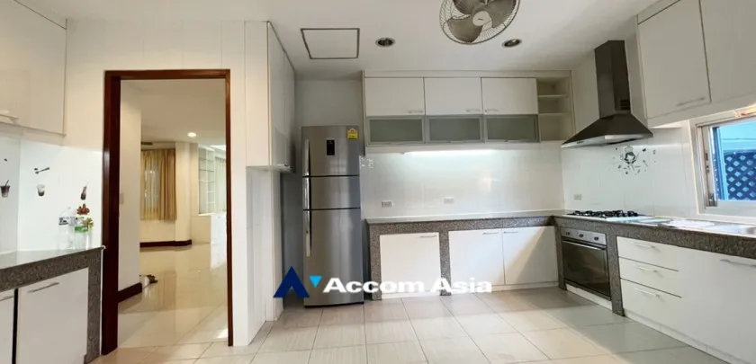 7  4 br House For Rent in Sukhumvit ,Bangkok BTS Phrom Phong at House in Compound 59011
