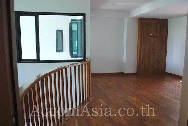 4  3 br Apartment For Rent in Sukhumvit ,Bangkok BTS Nana at Peaceful Living in CBD 19064