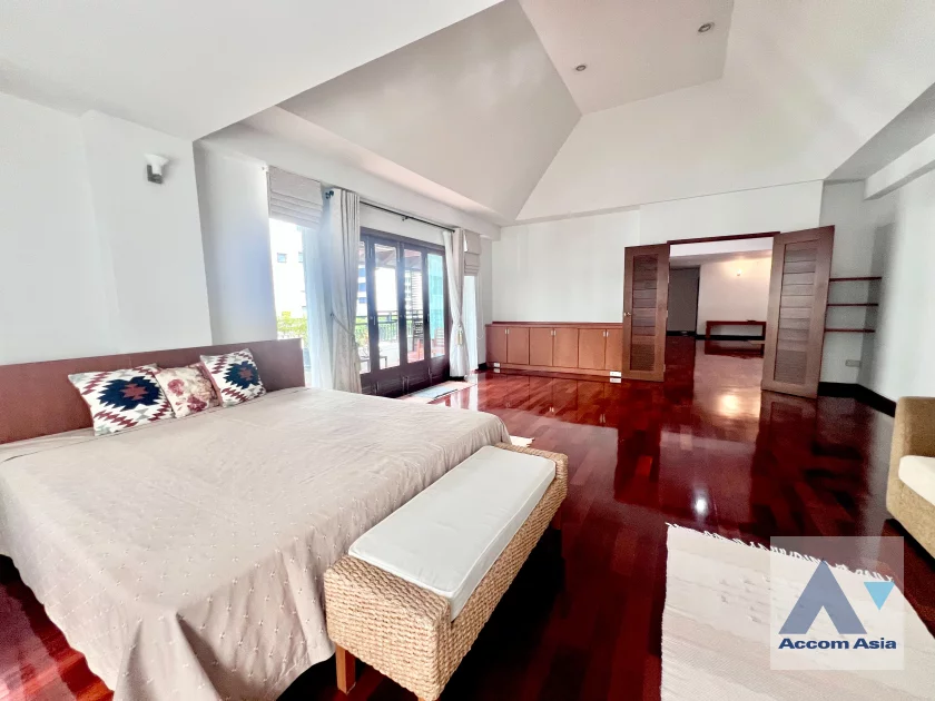 unitPet friendly |  3 Bedrooms  Apartment For Rent in Sukhumvit, Bangkok  near BTS Phrom Phong (19067)