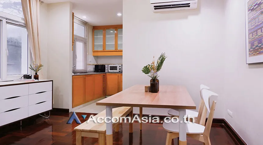 unit 2 Bedrooms  Apartment For Rent in Sukhumvit, Bangkok  near BTS Thong Lo (19163)