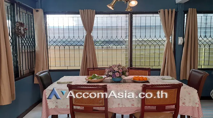 4  4 br House for rent and sale in Phaholyothin ,Bangkok BTS Ari 99198