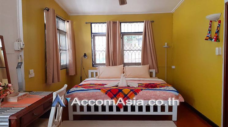 9  4 br House for rent and sale in Phaholyothin ,Bangkok BTS Ari 99198