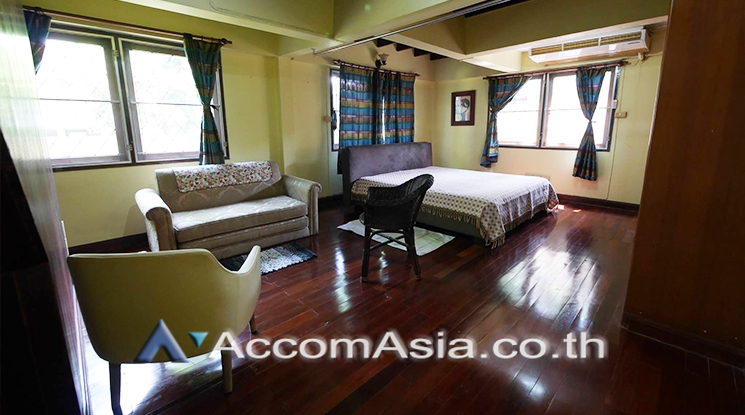 8  4 br House for rent and sale in Phaholyothin ,Bangkok BTS Ari 99199
