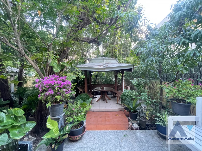 24  4 br House For Rent in Phaholyothin ,Bangkok BTS Ari 99199