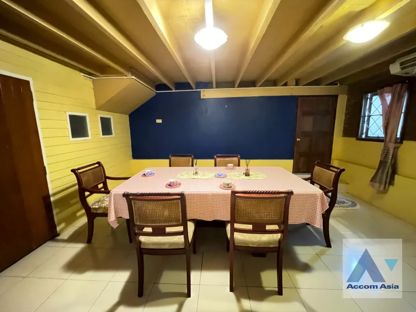 8  4 br House For Rent in Phaholyothin ,Bangkok BTS Ari 99199