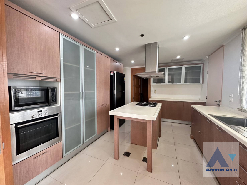 5  3 br Apartment For Rent in Sukhumvit ,Bangkok BTS Phrom Phong at Kids Friendly Space, Walk to BTS 450m 19235