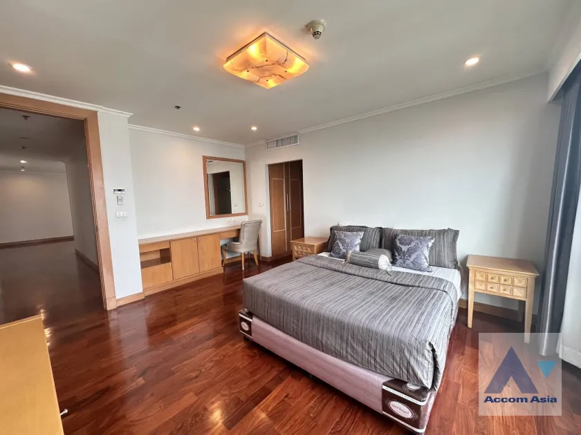 6  3 br Apartment For Rent in Sukhumvit ,Bangkok BTS Phrom Phong at Kids Friendly Space, Walk to BTS 450m 19235