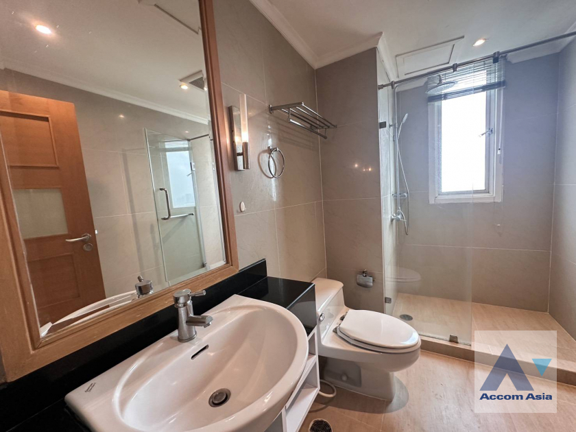 15  3 br Apartment For Rent in Sukhumvit ,Bangkok BTS Phrom Phong at Kids Friendly Space, Walk to BTS 450m 19235