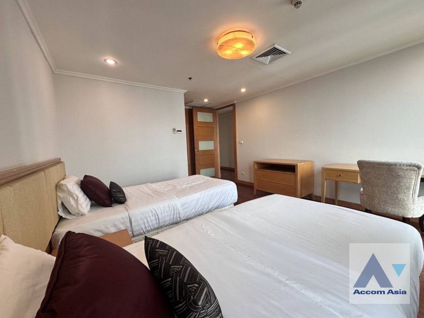 10  3 br Apartment For Rent in Sukhumvit ,Bangkok BTS Phrom Phong at Kids Friendly Space, Walk to BTS 450m 19235