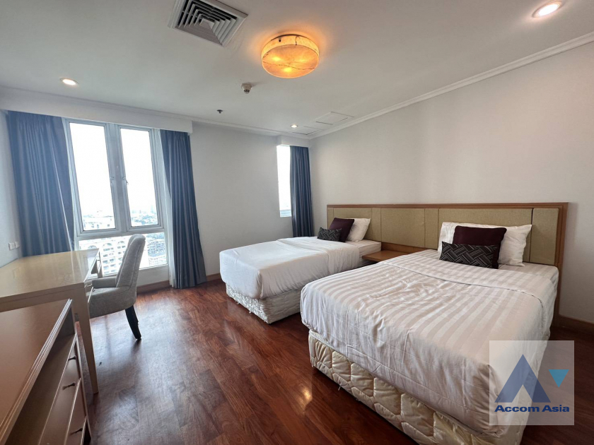 9  3 br Apartment For Rent in Sukhumvit ,Bangkok BTS Phrom Phong at Kids Friendly Space, Walk to BTS 450m 19235