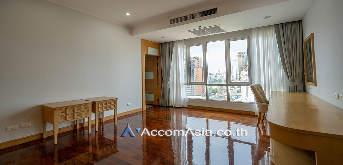 5  3 br Apartment For Rent in Sukhumvit ,Bangkok BTS Phrom Phong at Kids Friendly Space, Walk to BTS 450m 19238