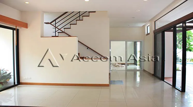 6  4 br House For Rent in Sukhumvit ,Bangkok BTS Thong Lo at A Peaceful Garden House 69270