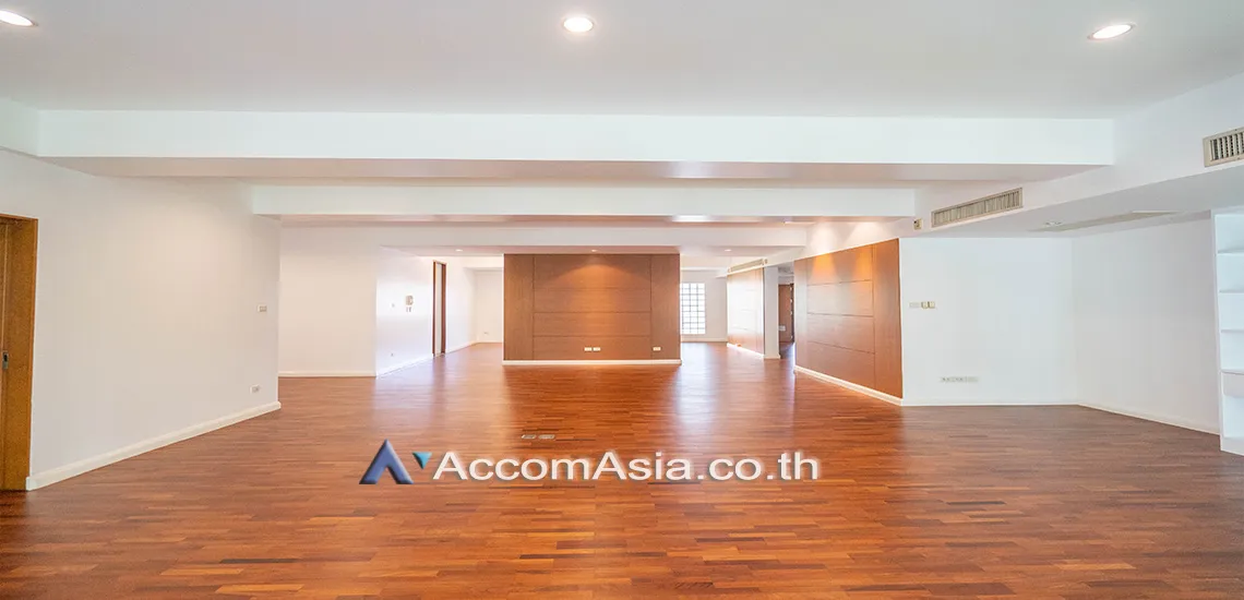 unitPet friendly |  4 Bedrooms  Apartment For Rent in Ploenchit, Bangkok  near BTS Ploenchit (1006104)