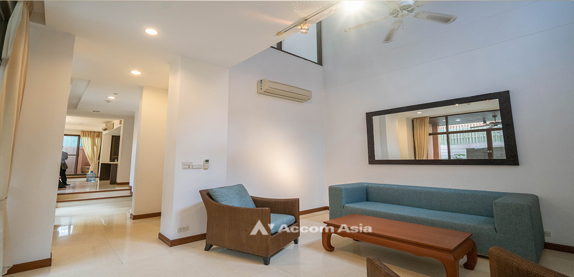 6  3 br House for rent and sale in Sukhumvit ,Bangkok BTS Phrom Phong at House in Compound 59532