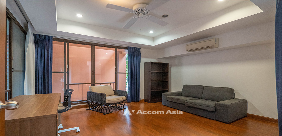 12  3 br House for rent and sale in Sukhumvit ,Bangkok BTS Phrom Phong at House in Compound 59532
