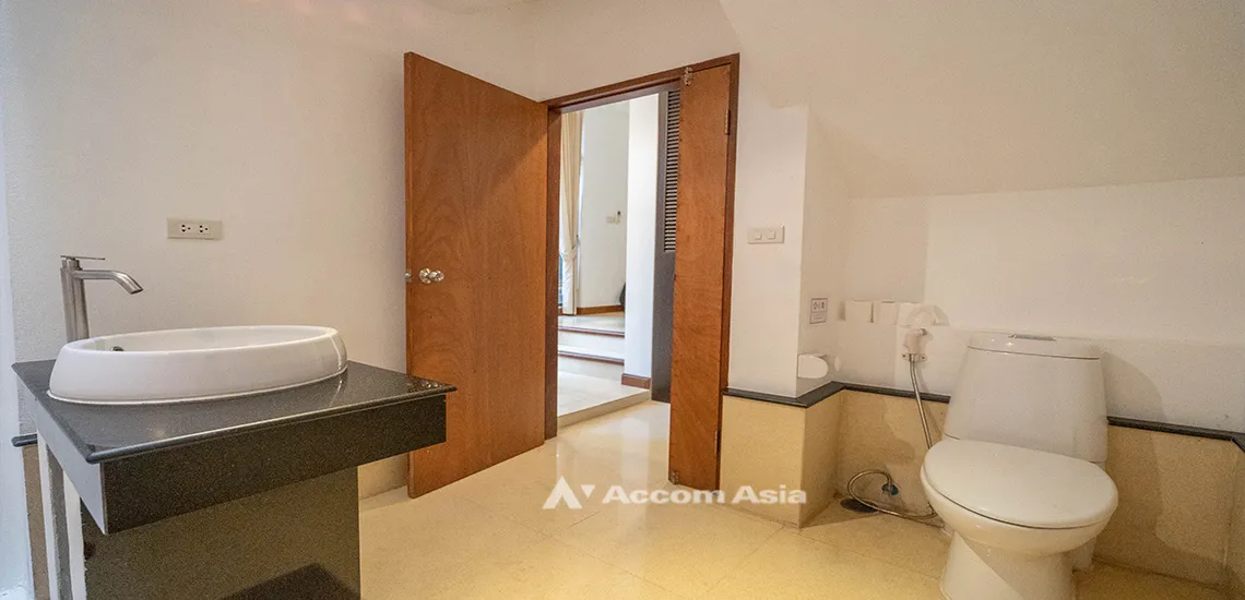 19  3 br House for rent and sale in Sukhumvit ,Bangkok BTS Phrom Phong at House in Compound 59532