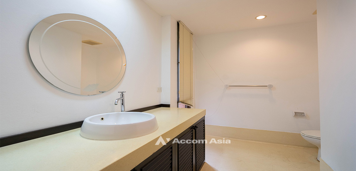 21  3 br House for rent and sale in Sukhumvit ,Bangkok BTS Phrom Phong at House in Compound 59532