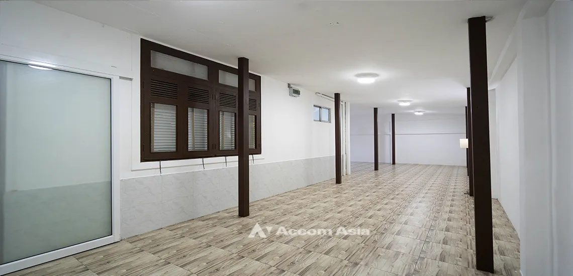 12  4 br House For Rent in Sukhumvit ,Bangkok BTS Asok - MRT Sukhumvit 99534