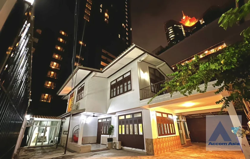 Home Office, Pet friendly house for rent in Sukhumvit, Bangkok Code 99534