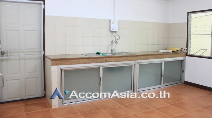 12  3 br House For Rent in Ploenchit ,Bangkok BTS Ploenchit 9000104