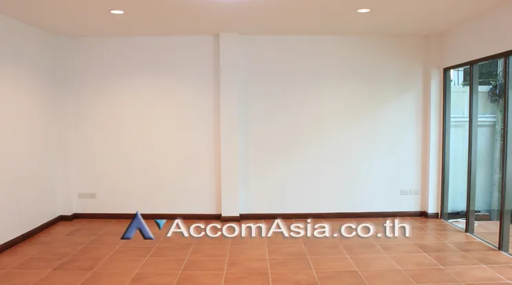 15  3 br House For Rent in Ploenchit ,Bangkok BTS Ploenchit 9000104