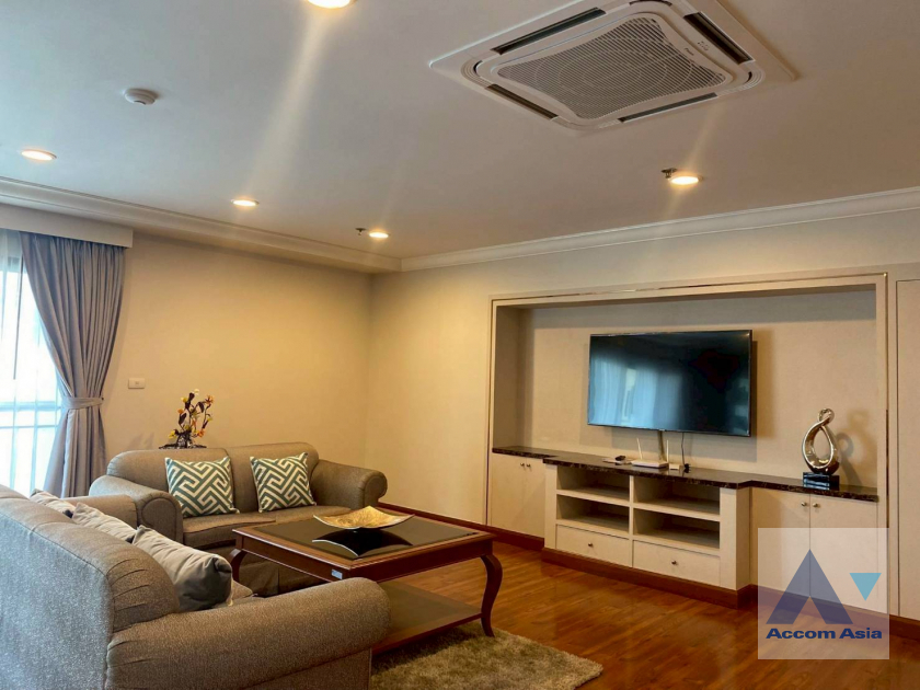 4  3 br Apartment For Rent in Sukhumvit ,Bangkok MRT Sukhumvit - BTS Asok at Perfect Apartment for Big Family, Prime Location Near Main Street 19708