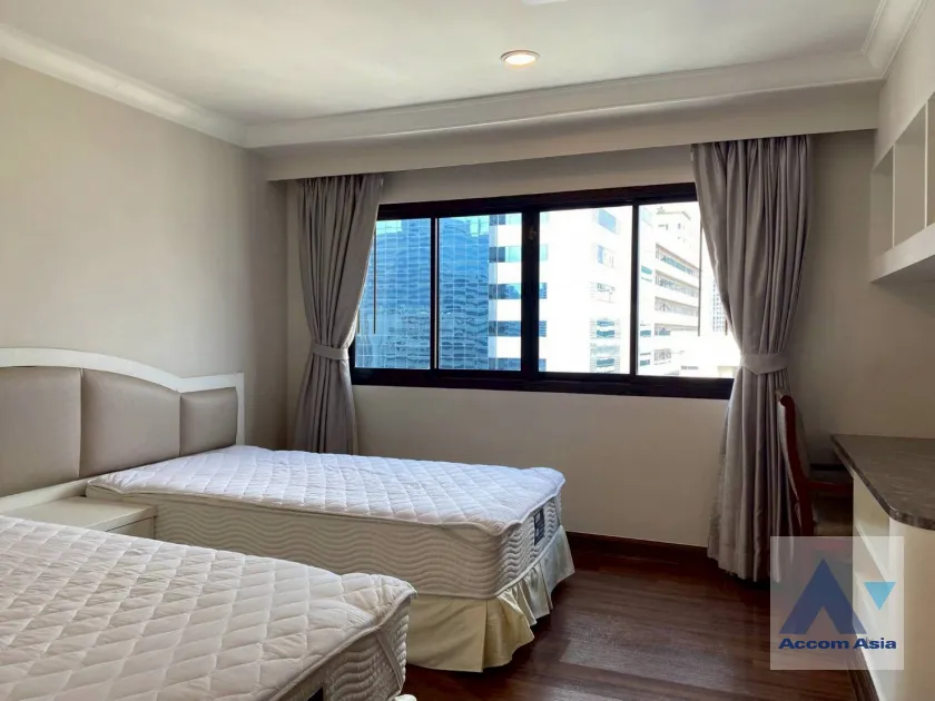 11  3 br Apartment For Rent in Sukhumvit ,Bangkok MRT Sukhumvit - BTS Asok at Perfect Apartment for Big Family, Prime Location Near Main Street 19708