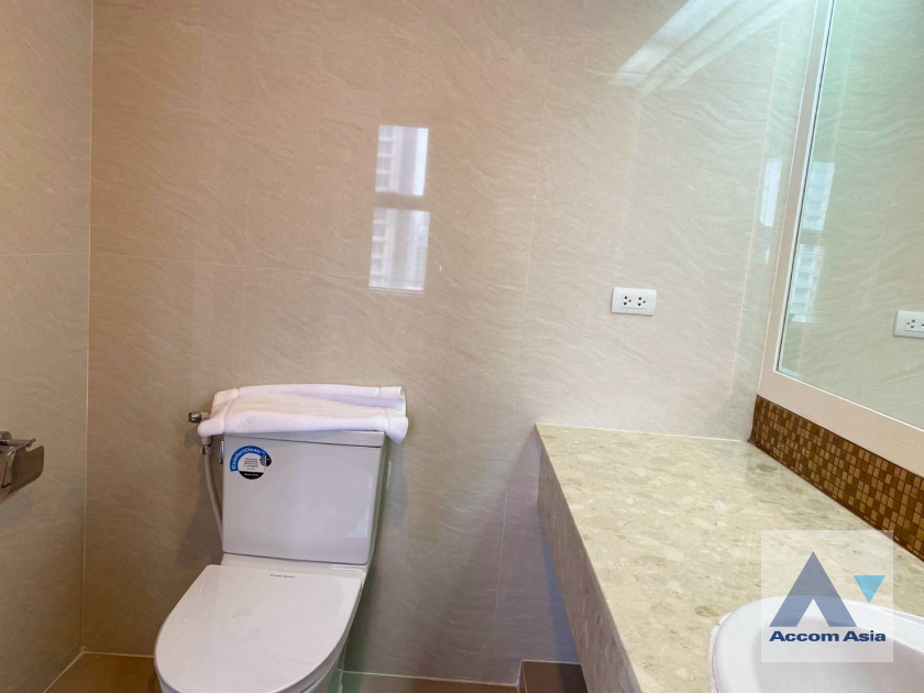 17  3 br Apartment For Rent in Sukhumvit ,Bangkok MRT Sukhumvit - BTS Asok at Perfect Apartment for Big Family, Prime Location Near Main Street 19708